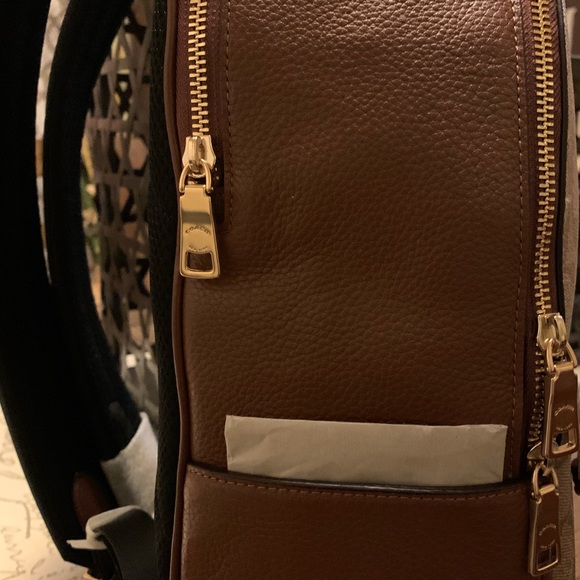 Coach, Coach signature C Design.NWT. Medium size - Picture 4 of 13
